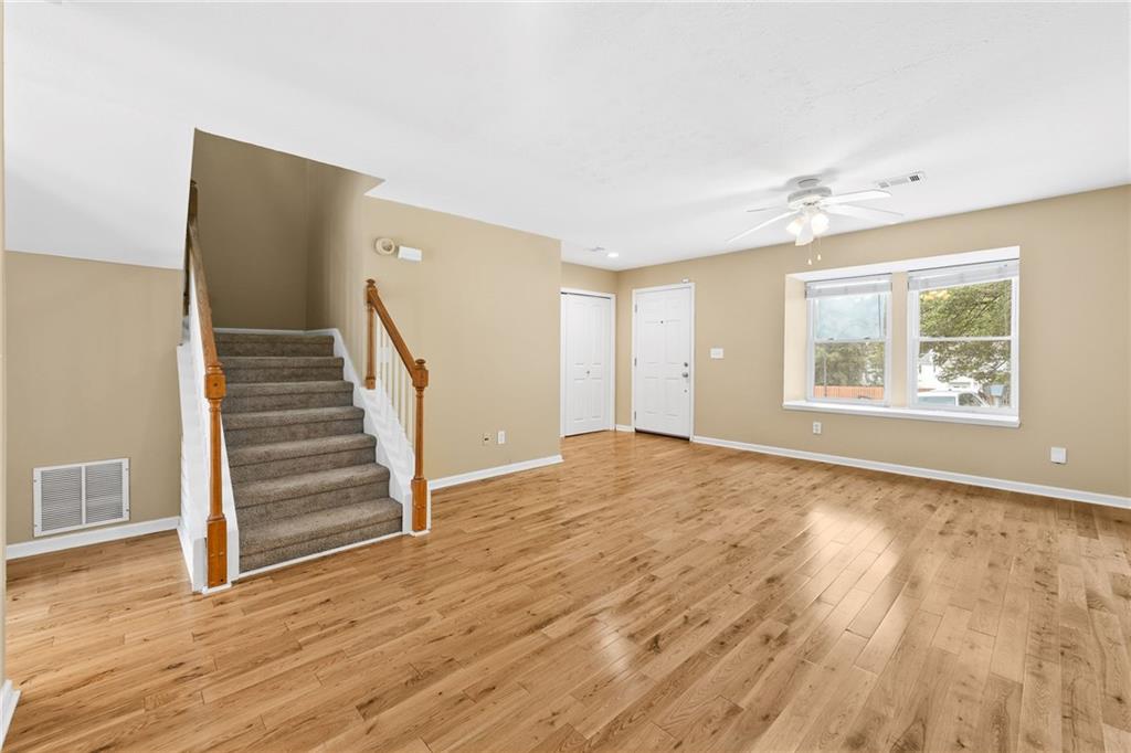 2266 Oak Glenn Circle Property Photo 8