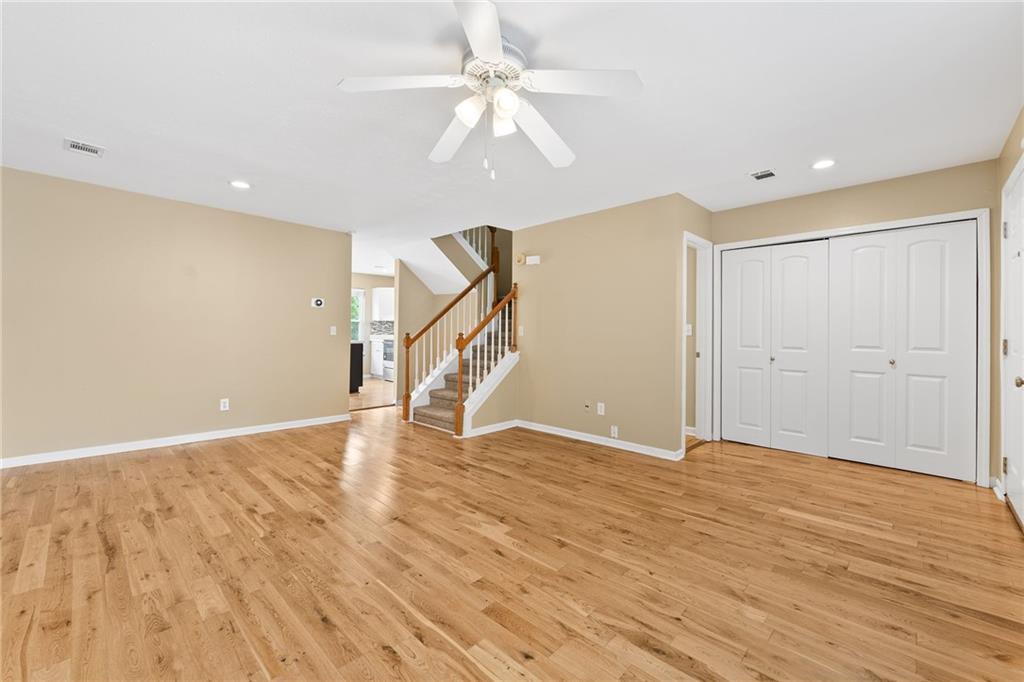 2266 Oak Glenn Circle Property Photo 9