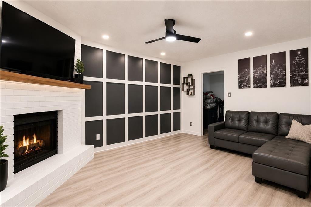 3990 Skidmore Court Property Photo 11