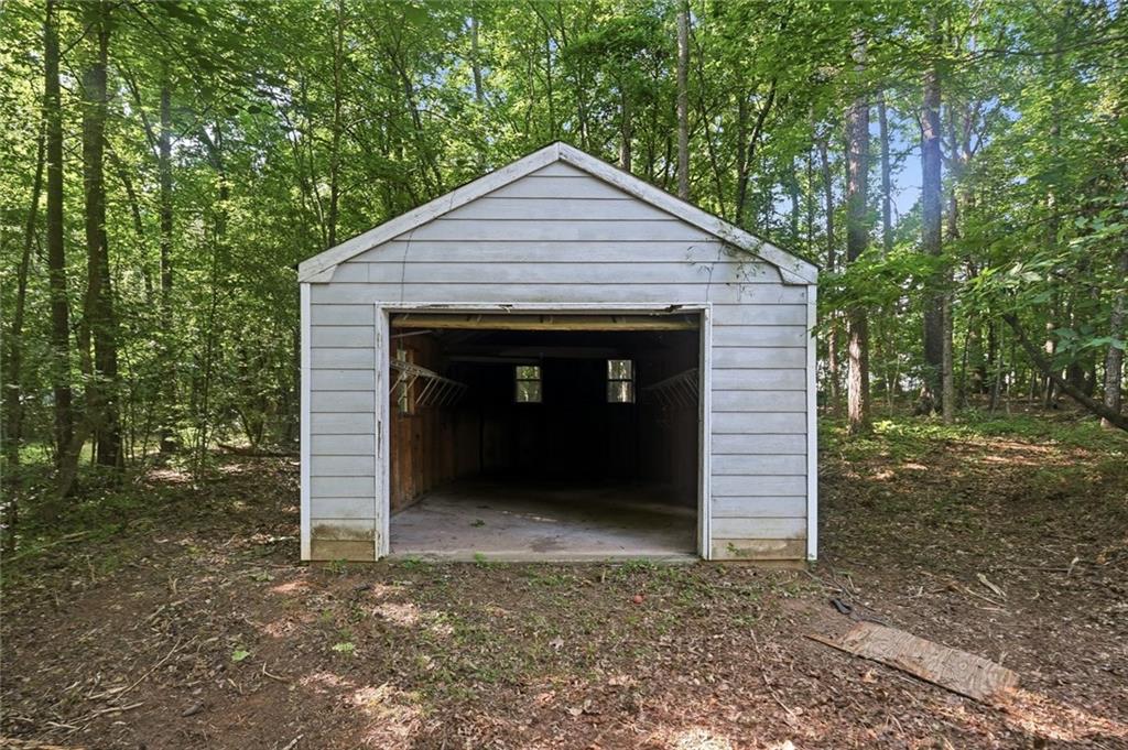 1994 Atha Woods Drive Property Photo 27