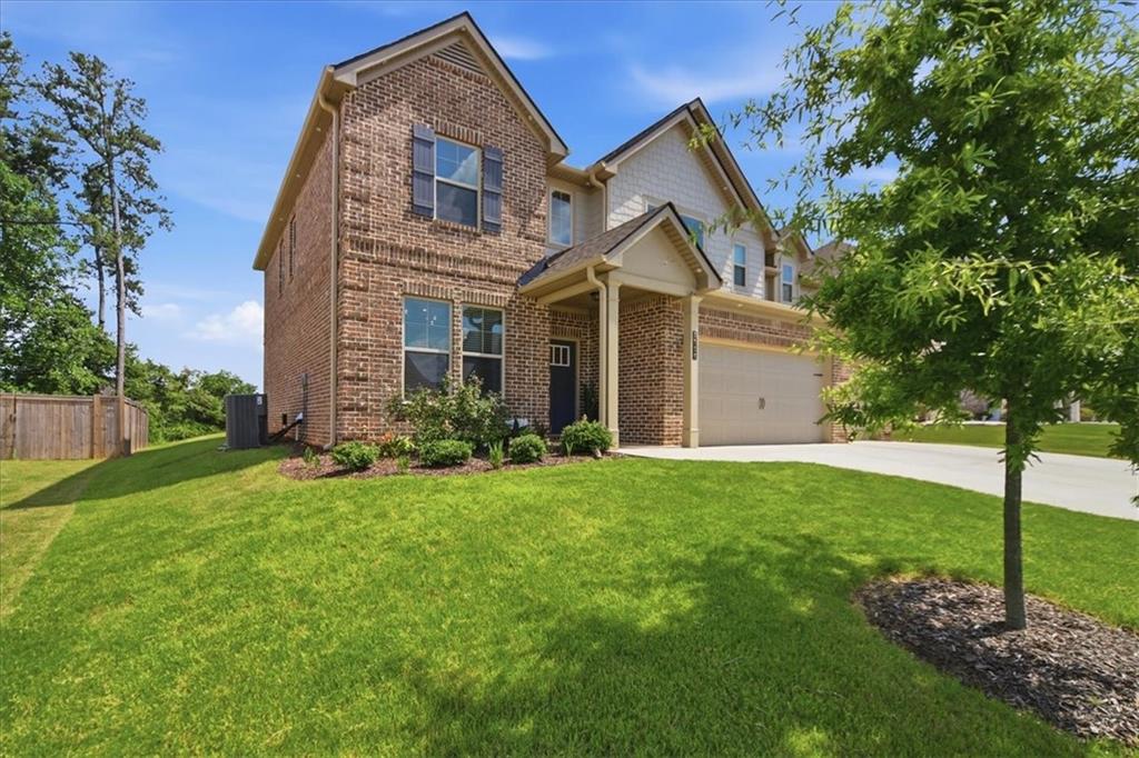 2116 Cadenza Circle Property Photo 2
