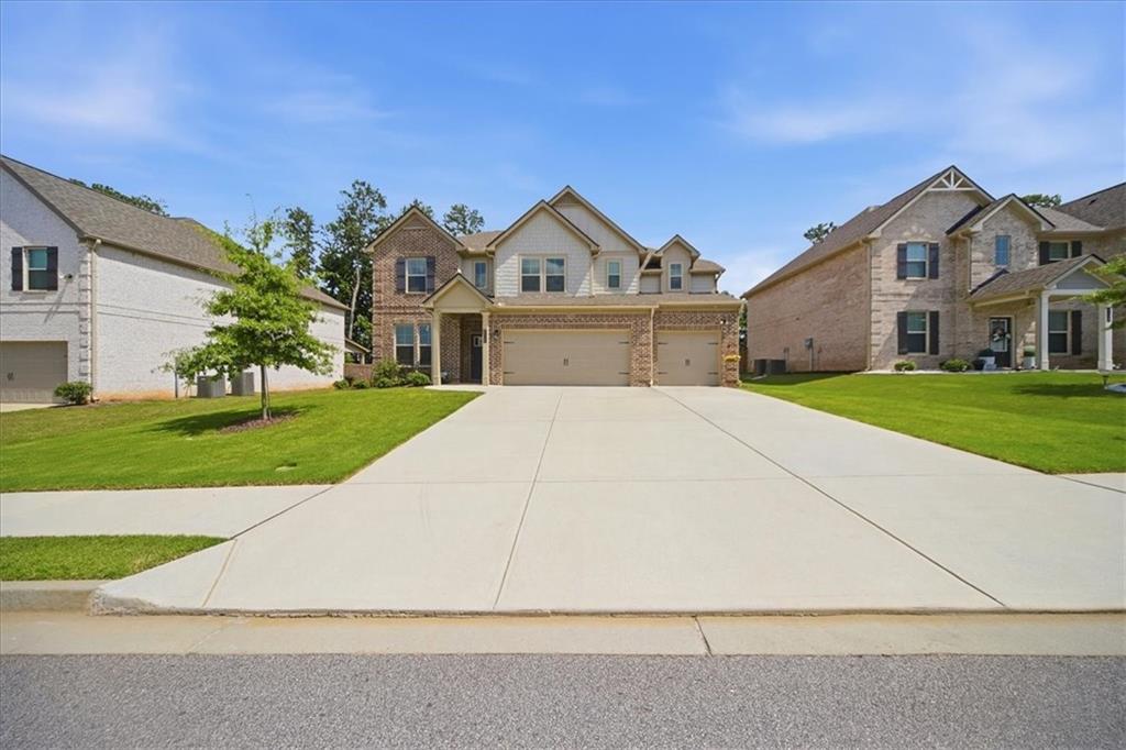 2116 Cadenza Circle Property Photo 4