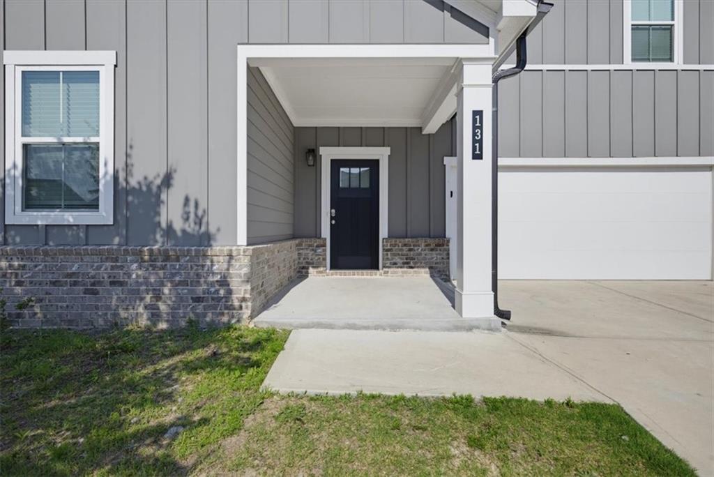 131 Dew Drop Point Property Photo 3