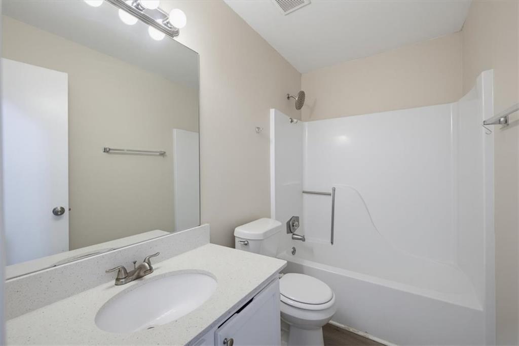 440 Cowan Road Property Photo 22
