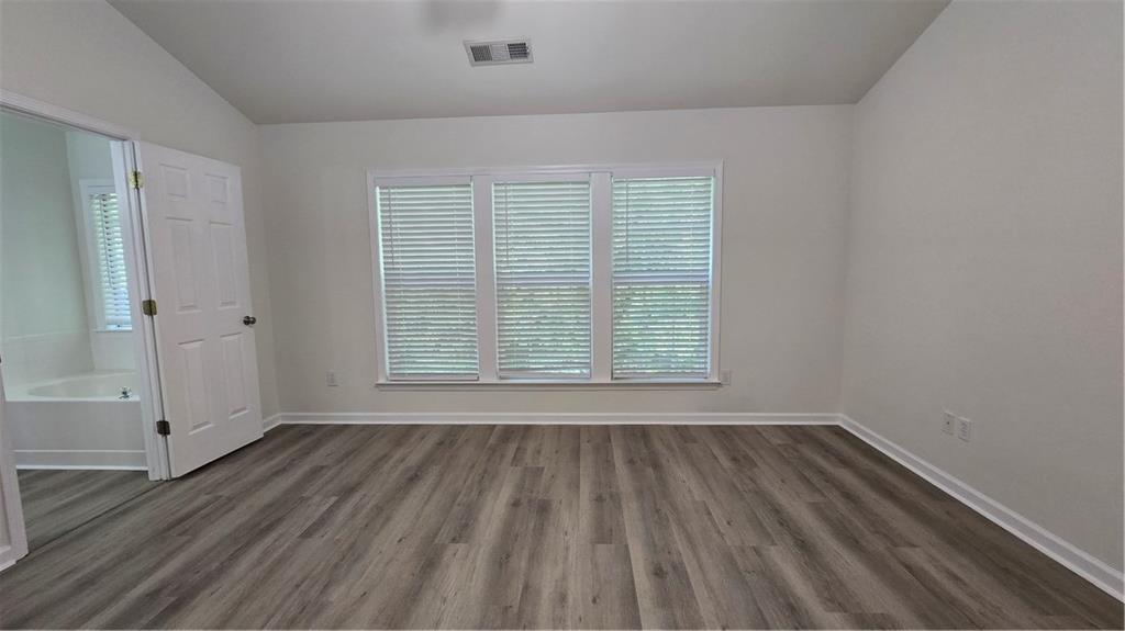 265 Friars Head Drive Property Photo 2