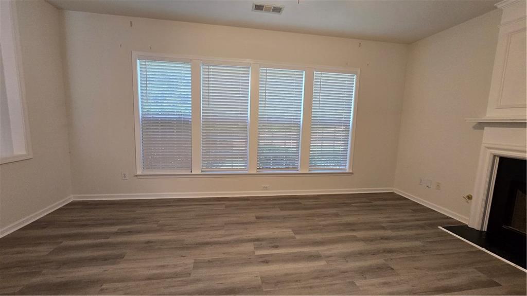265 Friars Head Drive Property Photo 15
