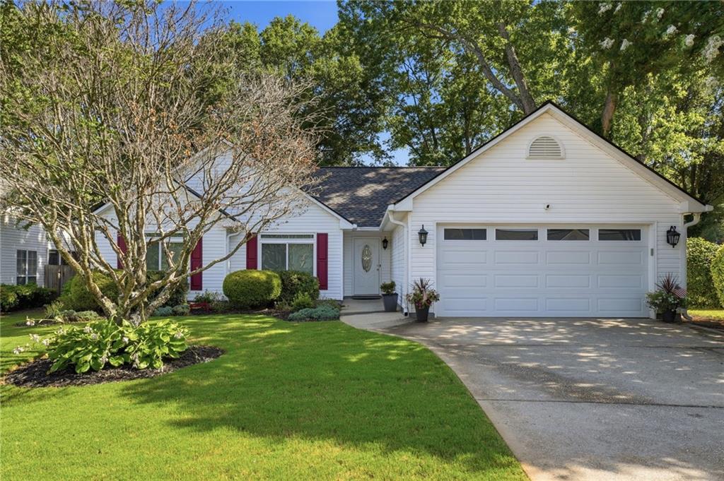 584 Fernstone Trail