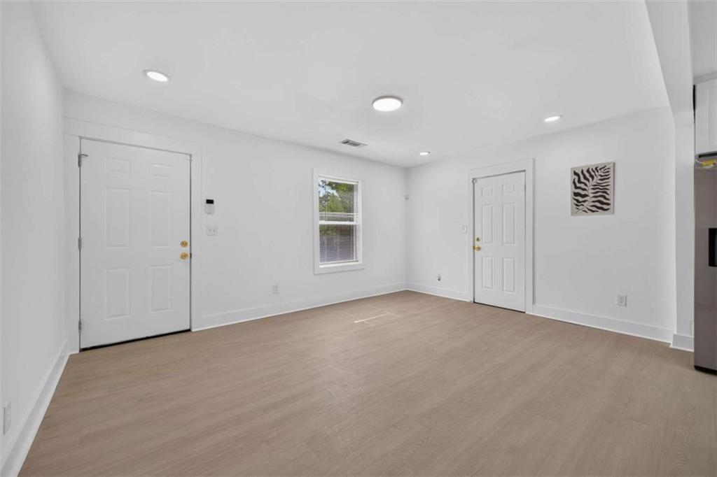 1458 Olive St Sw Property Photo 6