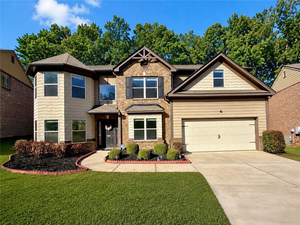 2416 Peach Shoals Circle Property Photo 1