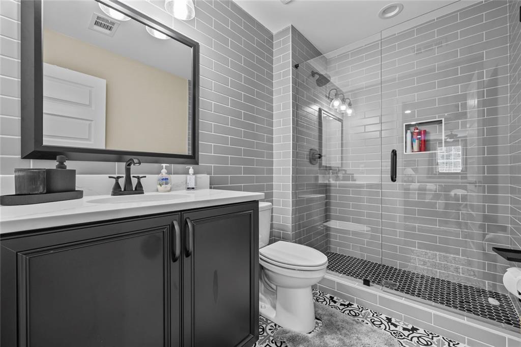 206 Highgrove Estates Drive Property Photo 62