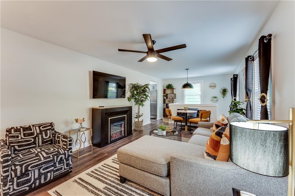 946 Astor Avenue Sw Property Photo 1