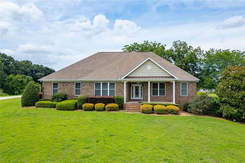 563 Martin Road Property Photo 1