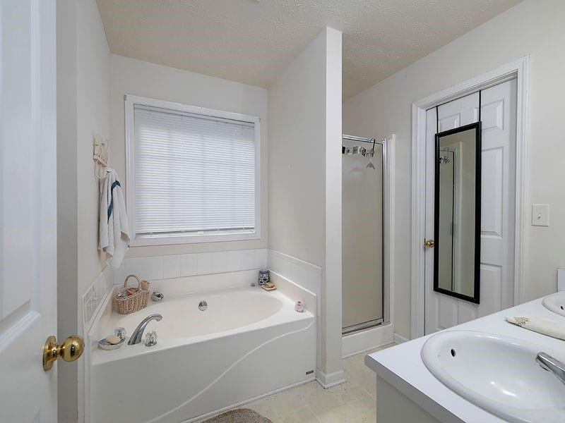 55 Dearing Woods Bend Property Photo 20