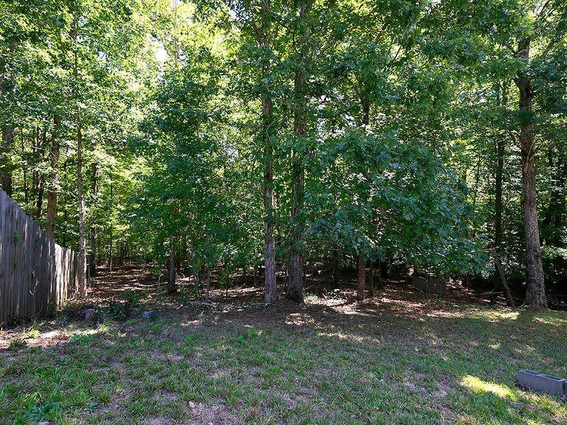 55 Dearing Woods Bend Property Photo 26