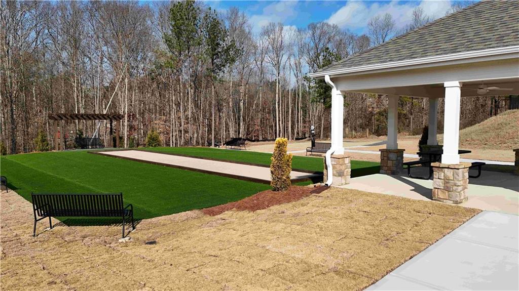 1104 Lucienne Boulevard Property Photo 16