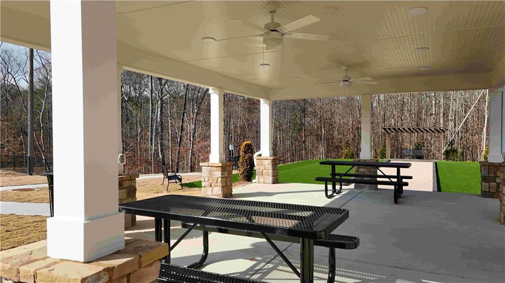 1104 Lucienne Boulevard Property Photo 17