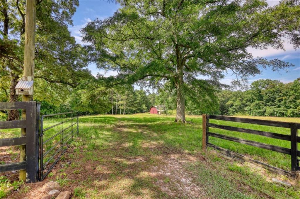 2665 Macedonia Rd Property Photo 9