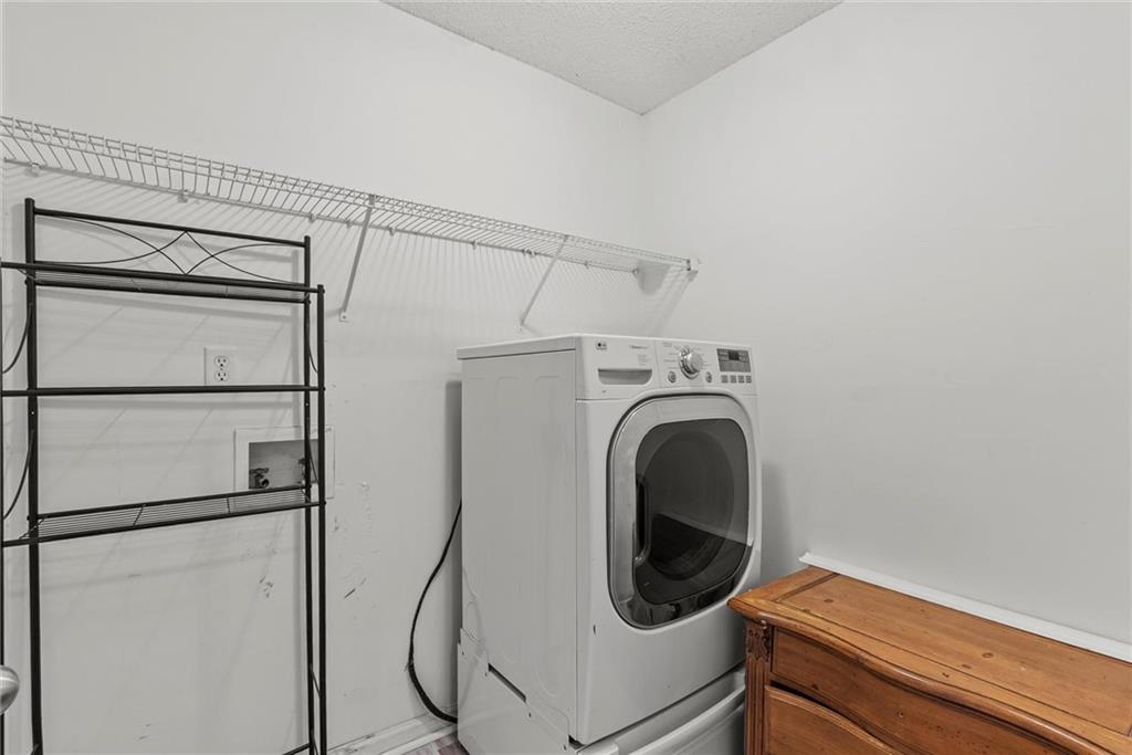 541 Hamlet Drive Property Photo 23