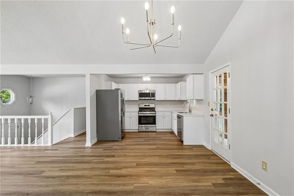 18 Cherry Cove Property Photo 12