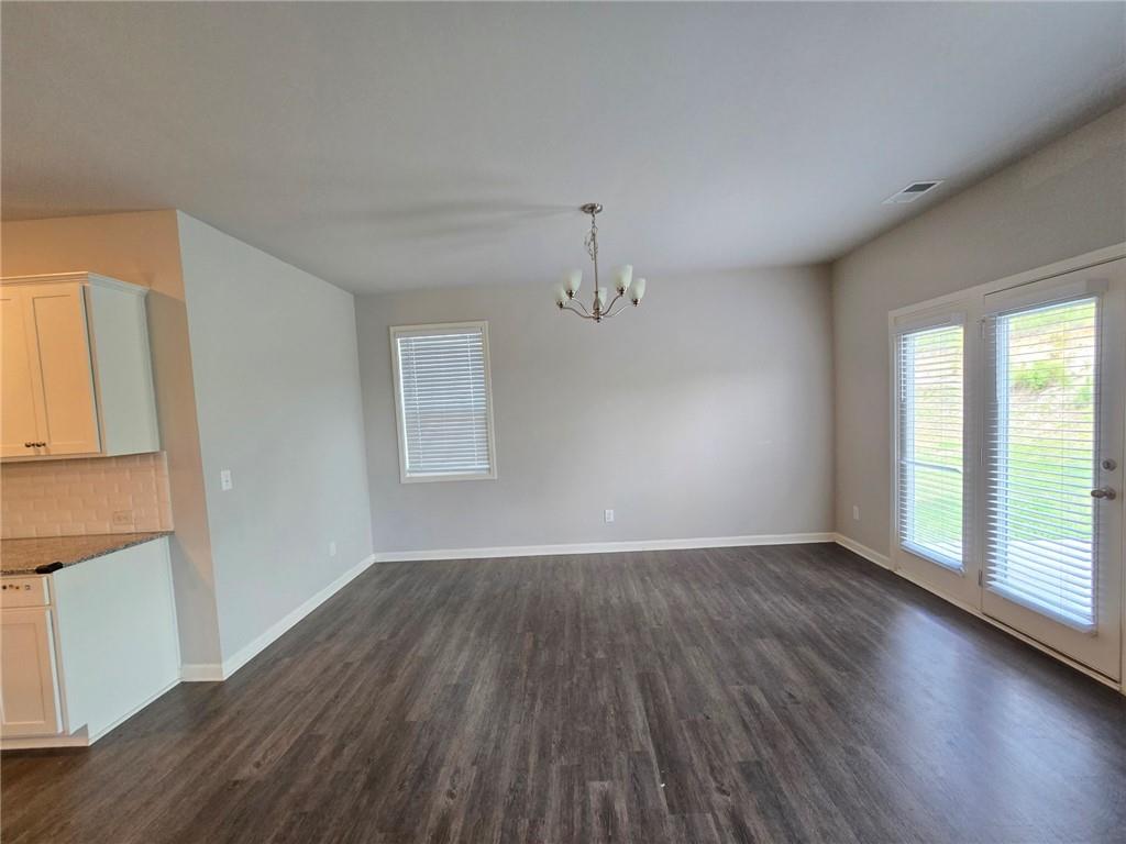121 Valimar Drive Property Photo 5