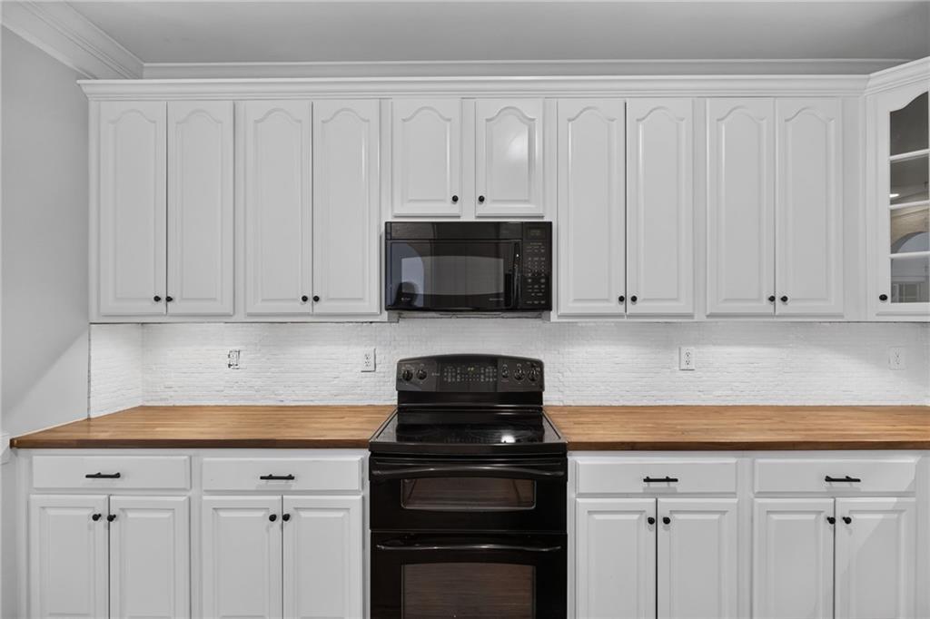 4631 Crooked Creek Lane Property Photo 14