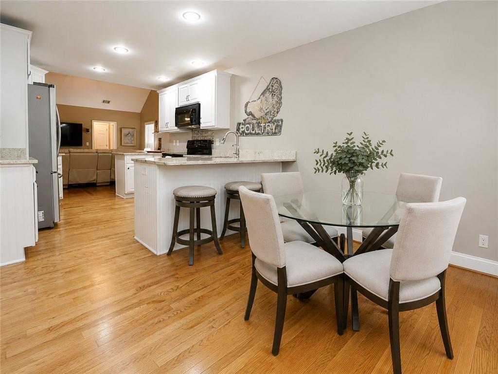 110 Winterhawk Cove Property Photo 16