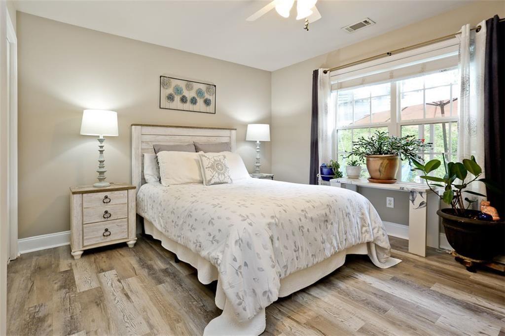 110 Winterhawk Cove Property Photo 25