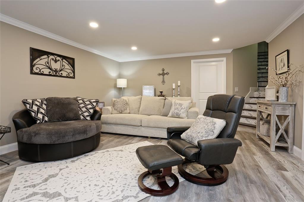 110 Winterhawk Cove Property Photo 34