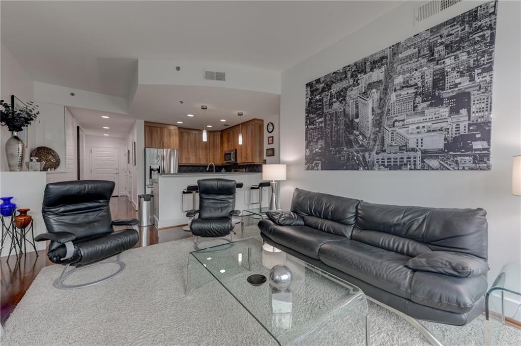 1080 Peachtree Street Ne Unit 905 Property Photo 1