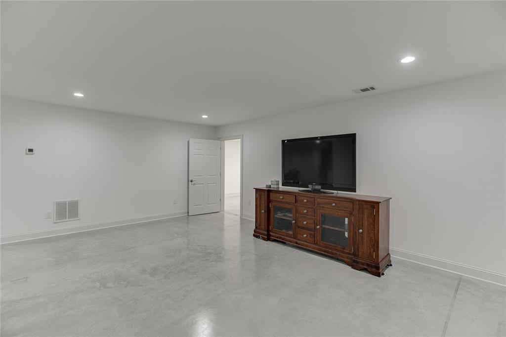 563 Martin Road Property Photo 42