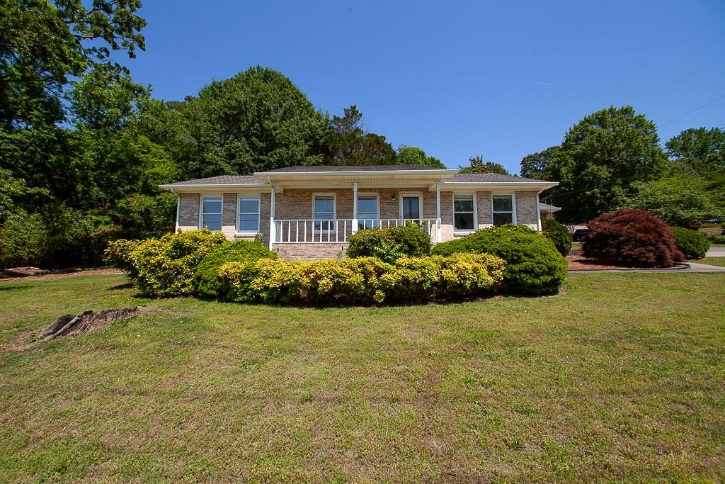 102 Lindsey Court Ne Property Photo 1