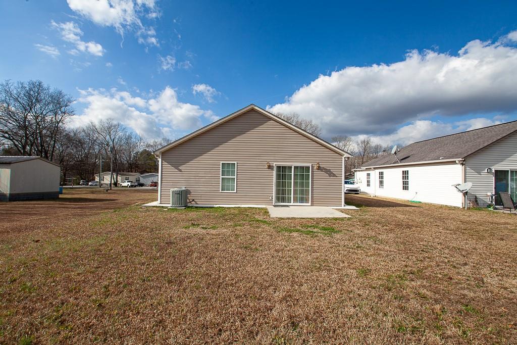 511 Circle Drive Property Photo 9