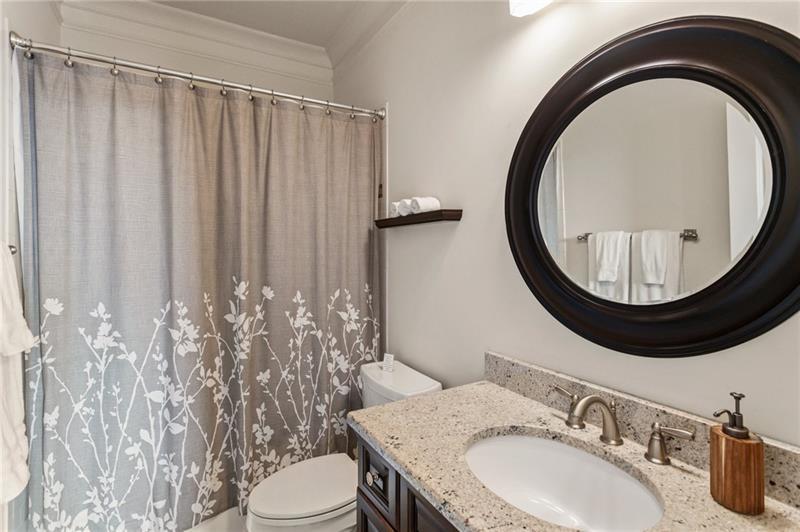 629 Boulevard Ne Property Photo 57