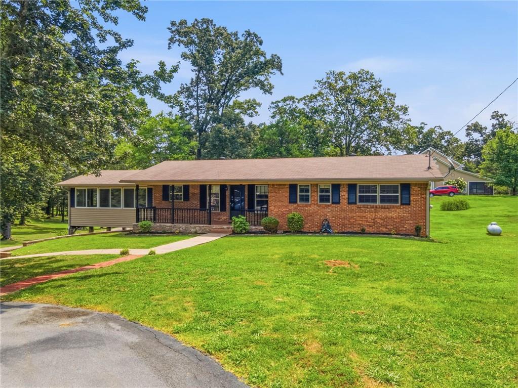379 Hunt Road NW