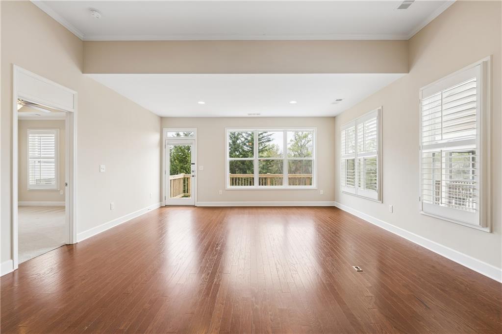 4024 Great Pine Drive Property Photo 16