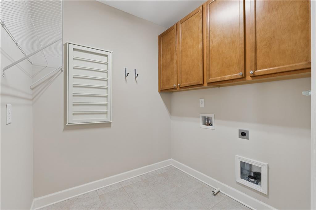 4024 Great Pine Drive Property Photo 21