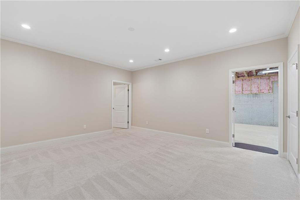 4024 Great Pine Drive Property Photo 31