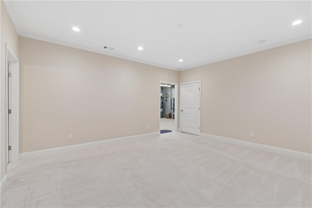 4024 Great Pine Drive Property Photo 35