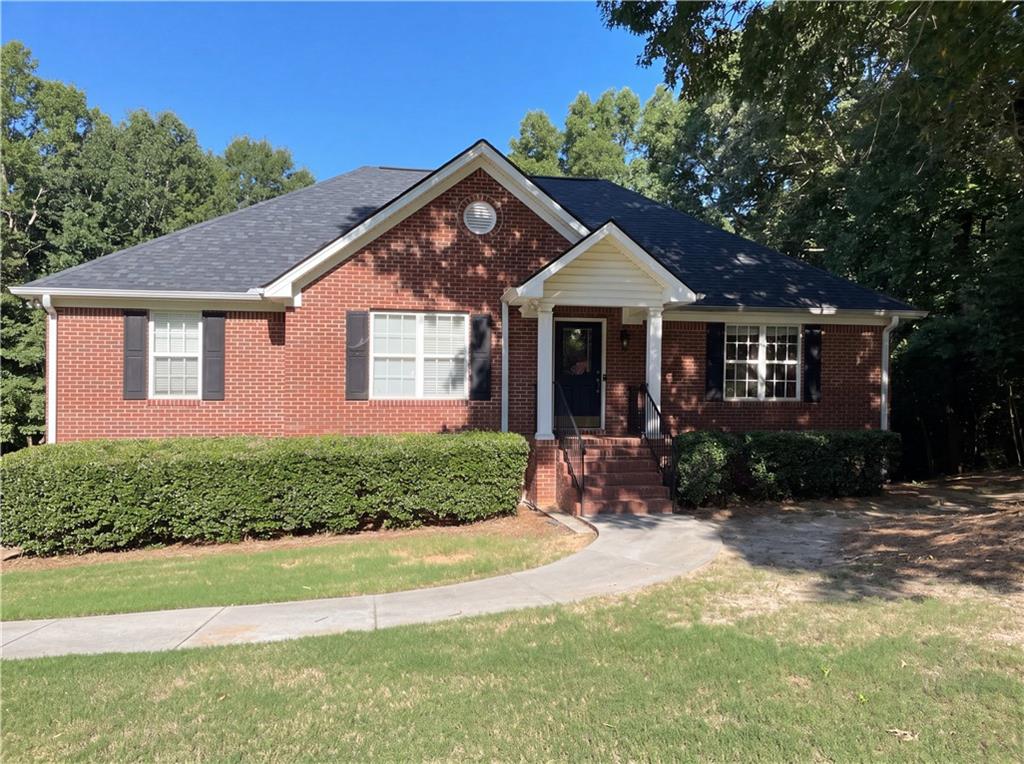 144 Mims Drive Property Photo 1