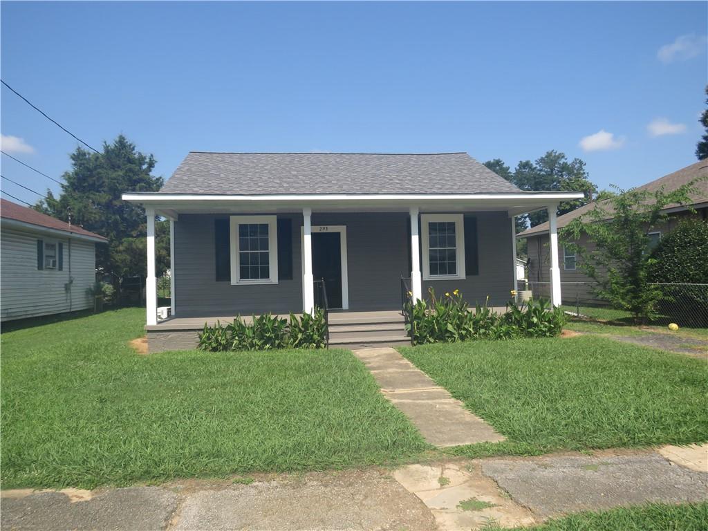 293 4th Street Property Photo 1