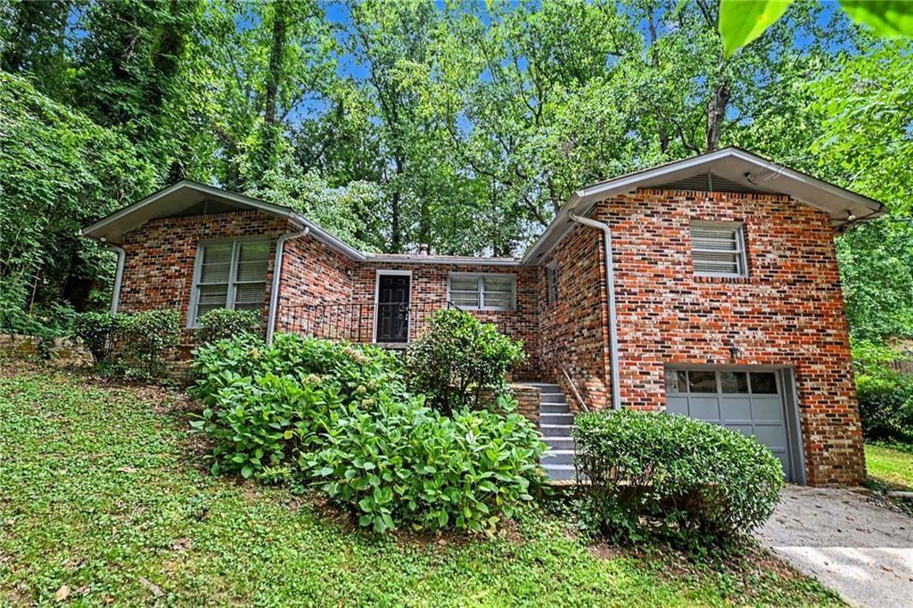 3934 Ensign Court Property Photo 1