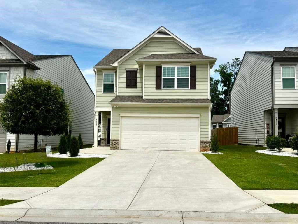 4895 Hillstone Drive Property Photo 1