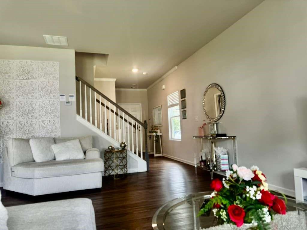 4895 Hillstone Drive Property Photo 5