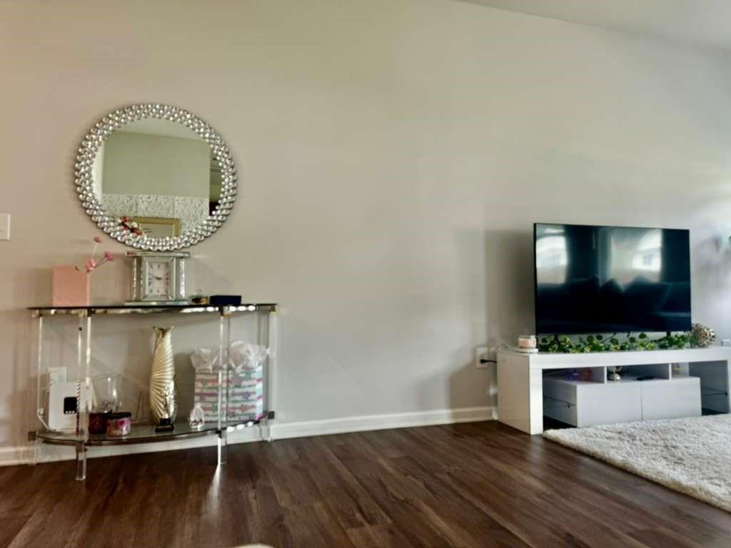4895 Hillstone Drive Property Photo 10