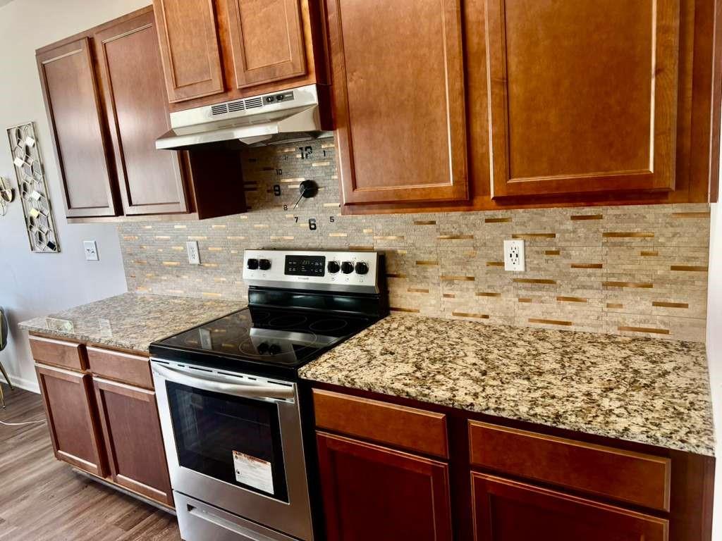 4895 Hillstone Drive Property Photo 14