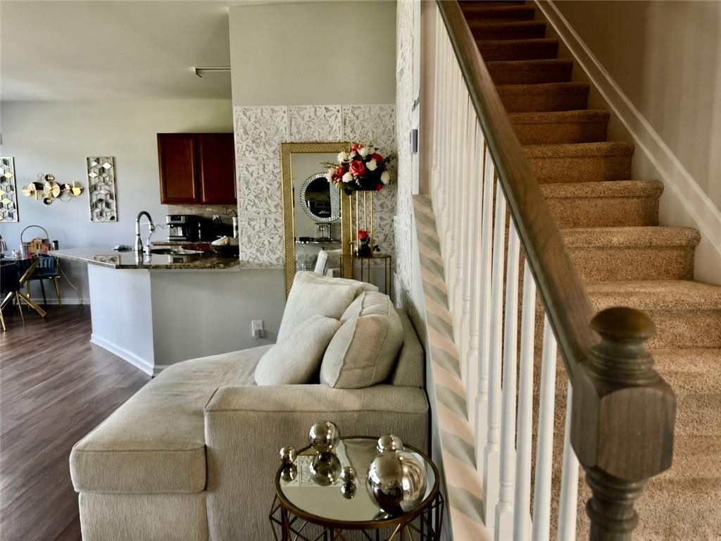 4895 Hillstone Drive Property Photo 17