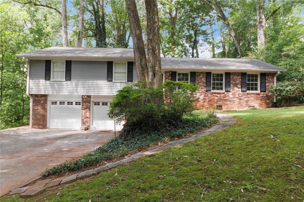 2940 Stonegate Trail Property Photo 1