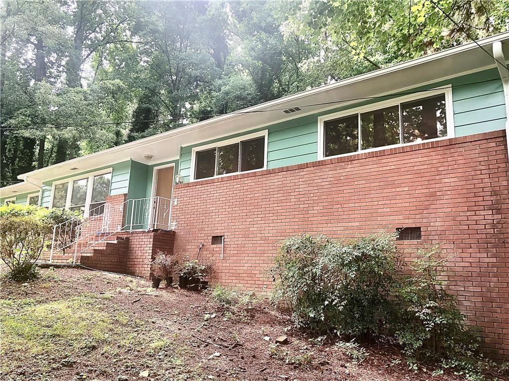 2345 Country Club Lane Sw Property Photo 1