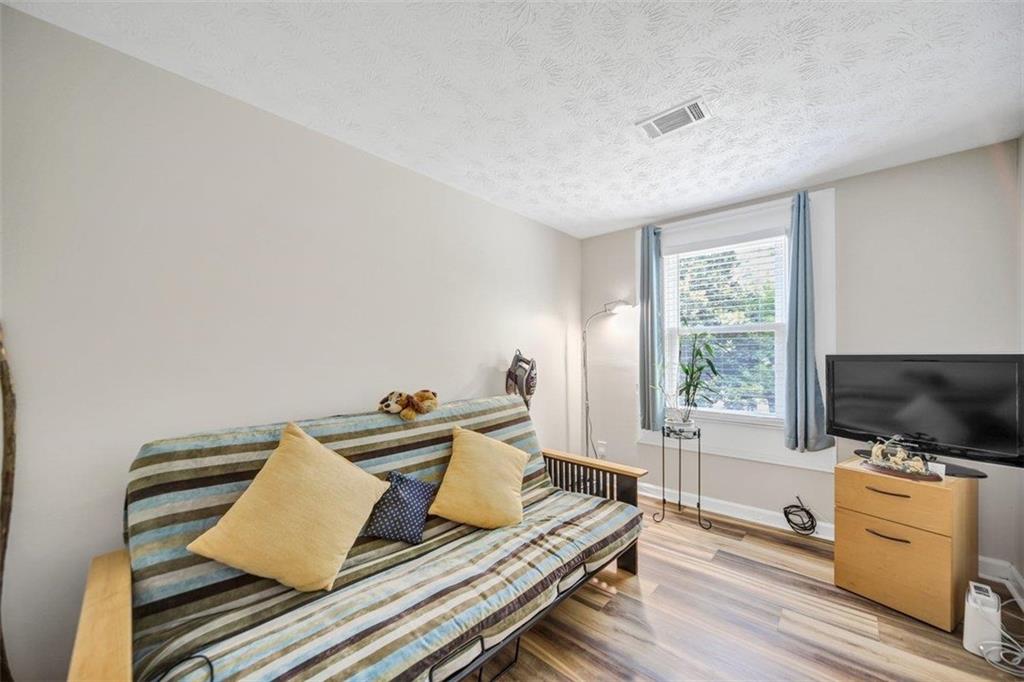 3184 Newcastle Way Property Photo 12