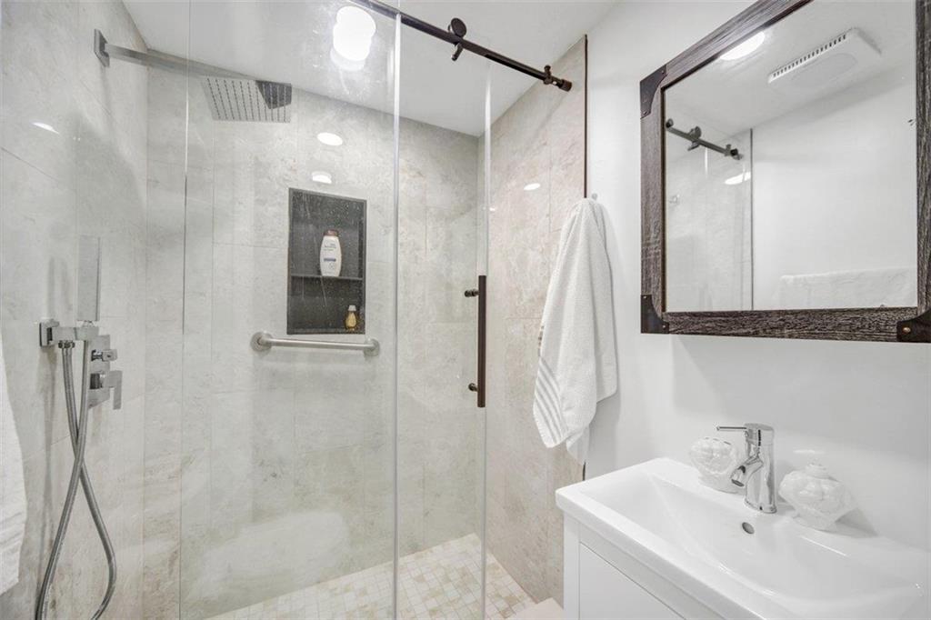 3184 Newcastle Way Property Photo 20